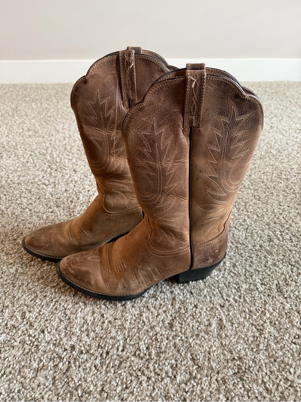 Ariat Women’s Heritage R Toe Western Boot - Picture 2 of 10